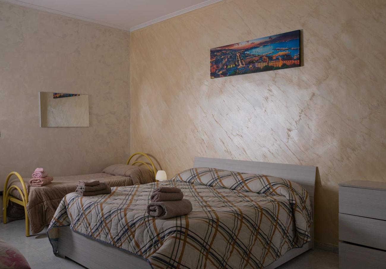 La Casa Di Vera Napels Buitenkant foto