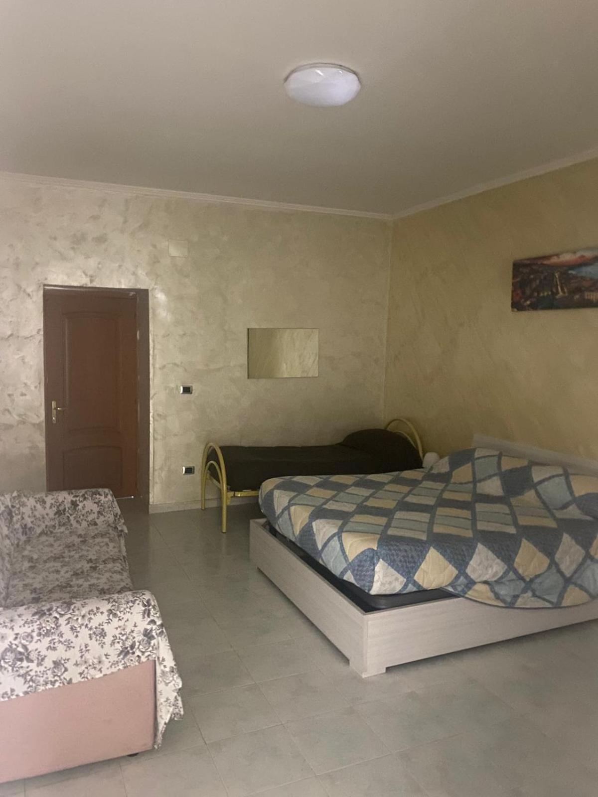 La Casa Di Vera Napels Buitenkant foto
